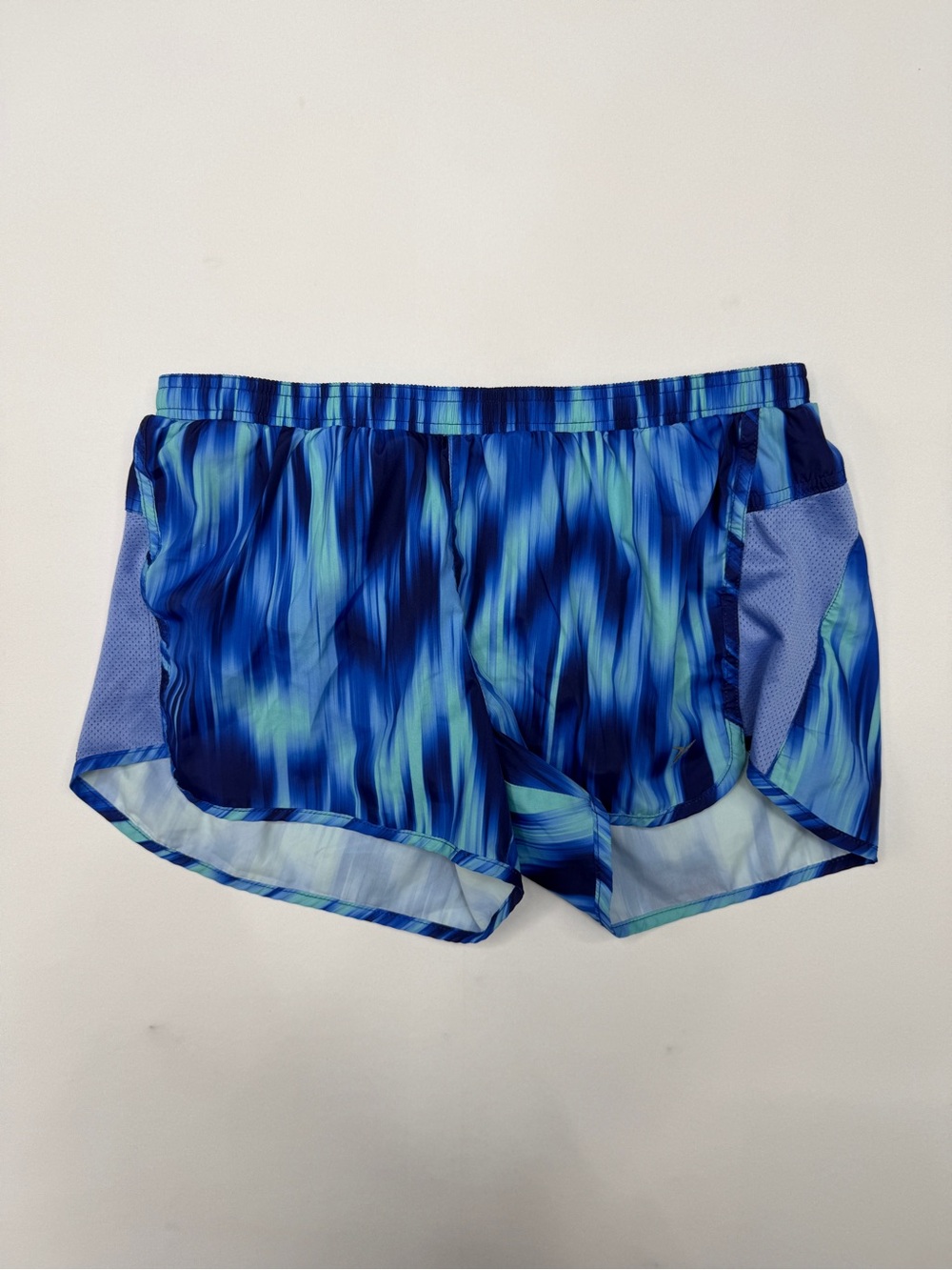 Old Navy Active Blue Wave Semi-Fitted Running Shorts Size M